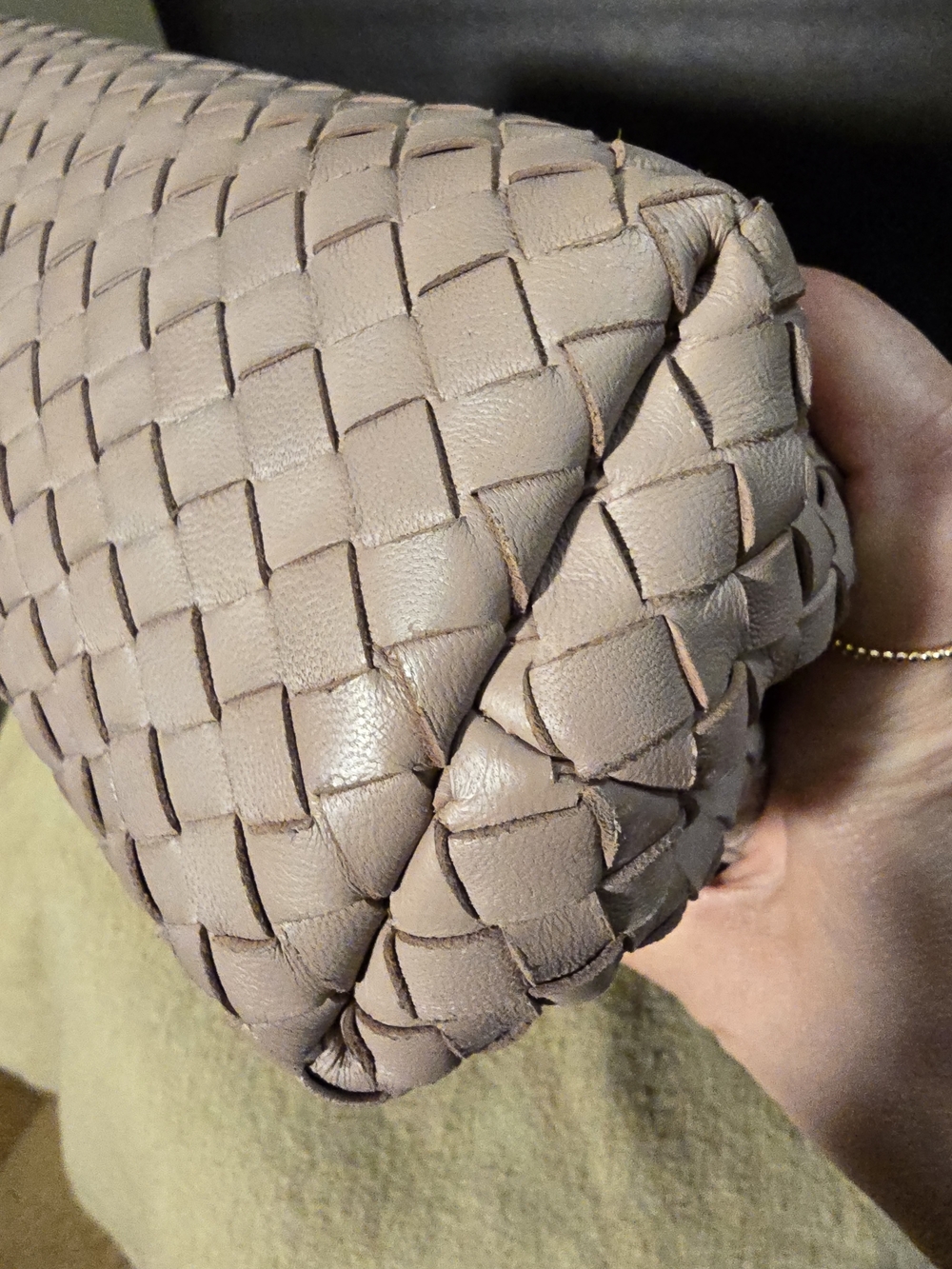 💯 Authentic Bottega Veneta Mauve Intrecciato Leather Bag Gold Chain w/COA - Picture 7 of 16
